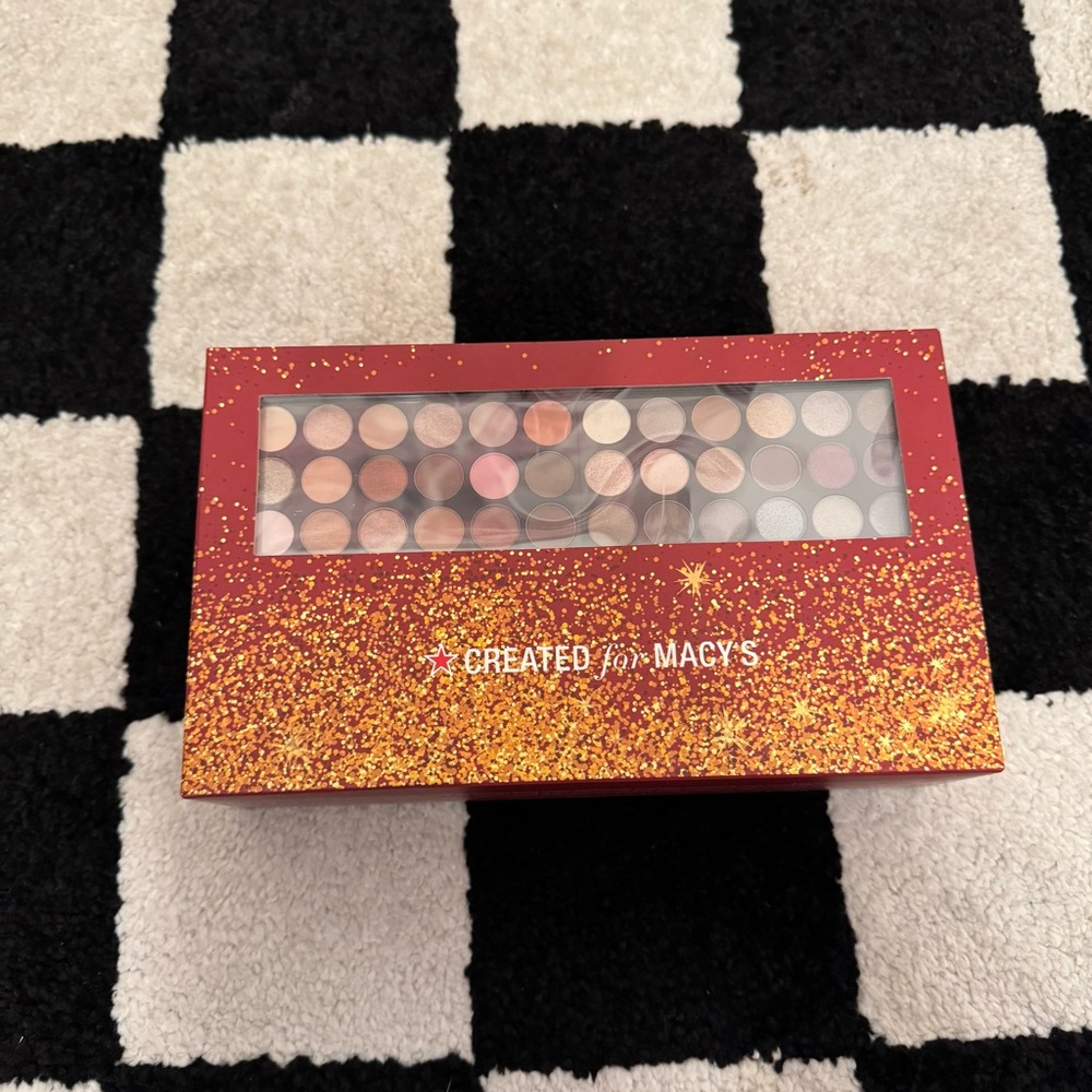 Created For Macy’s Essential Make Up Wardrobe